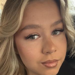 Я Stasya, 19, знакомлюсь без обязательств в Санкт-Петербурге