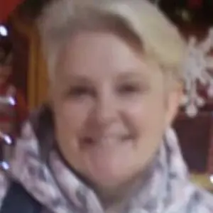 Я Yuliya, 45, знакомлюсь для приятного времяпровождения в Таганроге