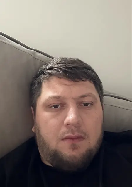 Я Arsen, 33, из Санкт-Петербурга, ищу знакомство для приятного времяпровождения