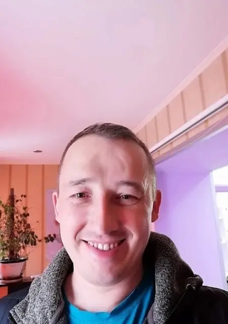 Я Михаил, 29, знакомлюсь для приятного времяпровождения в Великих Луках