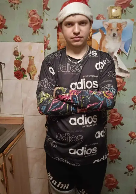 Дима из Дубны, мне 22, познакомлюсь на одну ночь