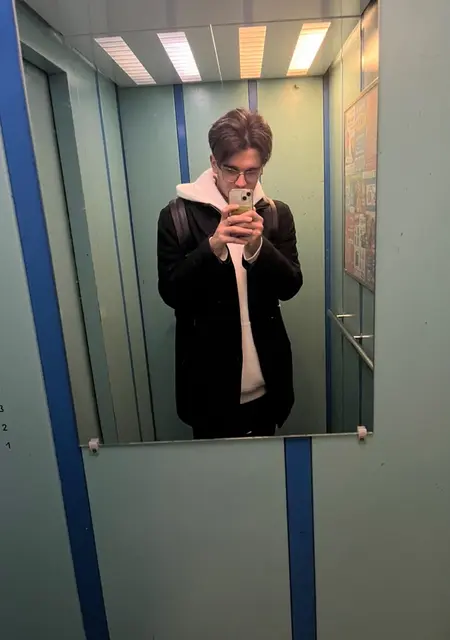 Давид из Брянска, ищу на сайте знакомства без обязательств