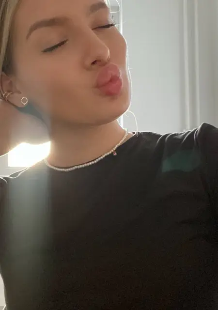 Наташа из Симферополя, ищу на сайте знакомства на одну ночь