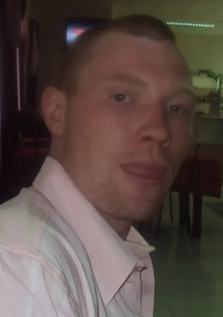 Юрий из Москвы, мне 40, познакомлюсь на одну ночь