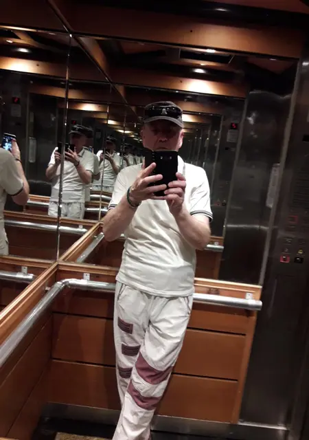 Я Михаил, 61, знакомлюсь для дружбы в Минске