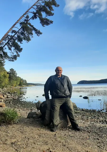 Дмитрий из Хабаровска, мне 50, познакомлюсь для приятного времяпровождения