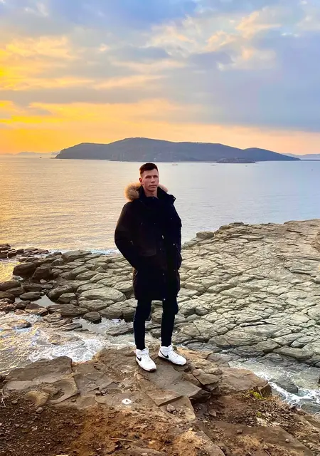 Я Pavel, 21, из Камня-Рыболова, ищу знакомства на одну ночь