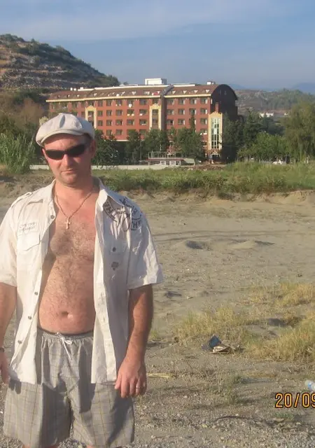 Aleks из Великого Новгорода, мне 46, познакомлюсь для постоянных отношений