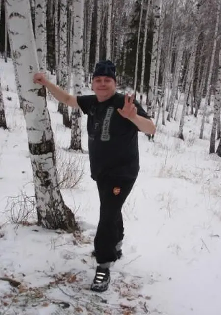 Я Евгений, 45, из Нижнего Тагила, ищу знакомства без обязательств