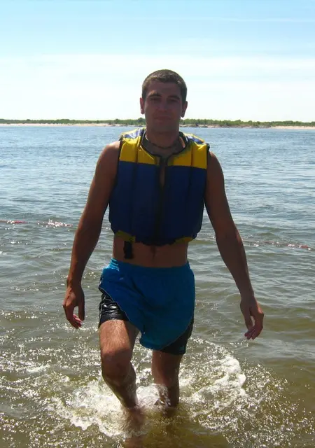 Макс из Ахтубинска, ищу на сайте знакомства на одну ночь