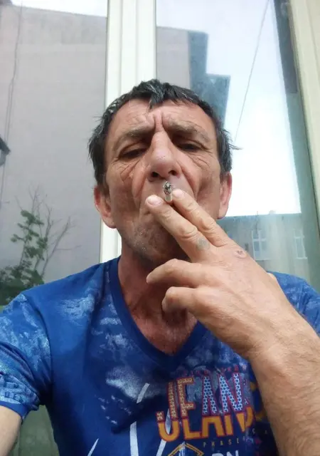 Я Анатолий, 53, знакомлюсь без обязательств в Саках