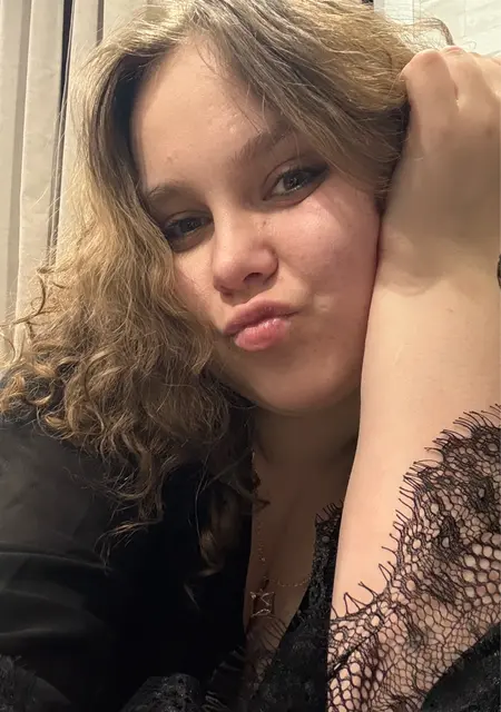 Виктория из Учалов, ищу на сайте вирта