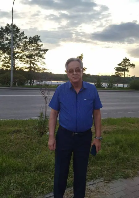 Рома из Омска, мне 62, познакомлюсь для дружбы