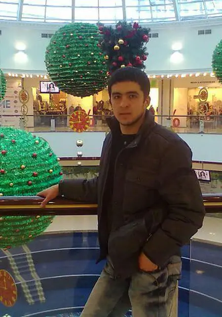 Я Икром, 36, знакомлюсь на одну ночь в Долгопрудном