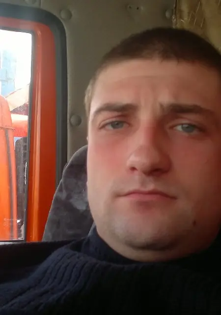 Я Павел, 36, знакомлюсь без обязательств в Охе