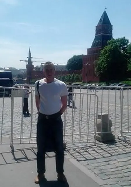 Рэм из Смоленска, мне 47, познакомлюсь на одну ночь