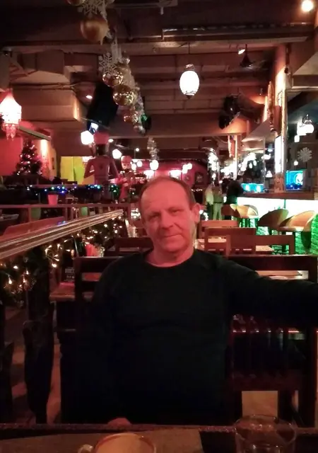 Николай из Симферополя, мне 57, познакомлюсь на одну ночь