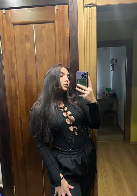 Анфиса из Мурманска, ищу на сайте знакомства без обязательств