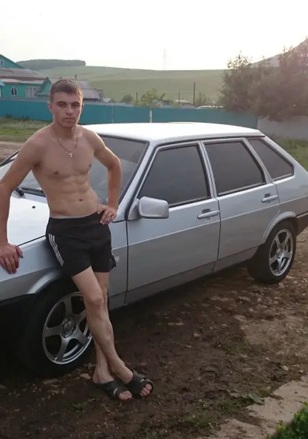 Иван из Альметьевска, мне 32, познакомлюсь на одну ночь