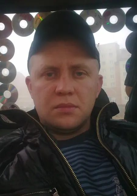 Александр из Пинска, мне 41, познакомлюсь для вирта