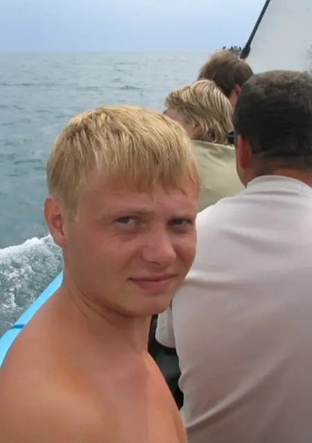 Alehandro из Железнодорожного, мне 46, познакомлюсь на одну ночь