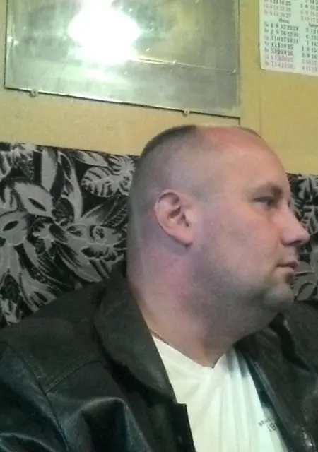 Я Сергуня, 43, из Архангельска, ищу знакомства без обязательств