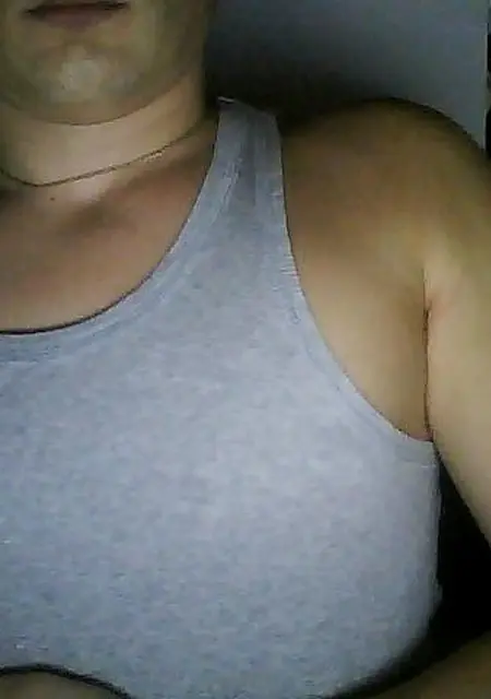 Илья из Нарьяна-Мара, ищу на сайте знакомства на одну ночь