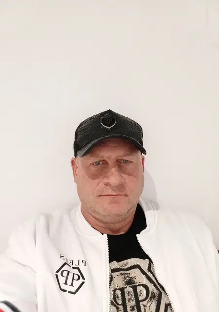 Я Сергей, 39, знакомлюсь без обязательств в Октябрьском