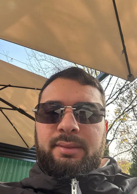 Я Валерий, 27, знакомлюсь на одну ночь в Астрахани