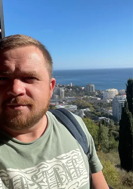 Алексей из Ялты, мне 38, познакомлюсь для приятного времяпровождения