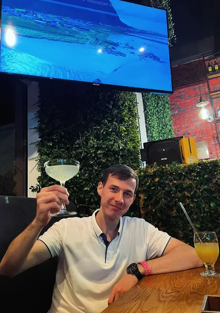 Александр из Геленджика, ищу на сайте знакомства на одну ночь