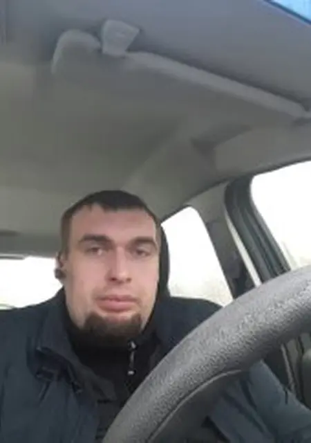 Я Андрнй, 42, знакомлюсь на одну ночь в Истре