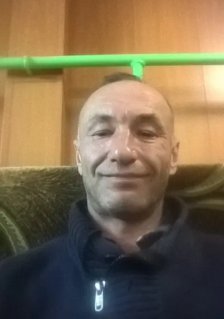 Радий из Казани, ищу на сайте знакомства на одну ночь