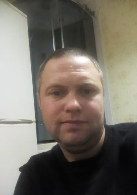 Я Илья, 45, из Сыктывкара, ищу знакомства без обязательств