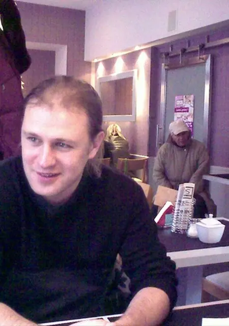 Евгений из Балтийска, мне 45, познакомлюсь на одну ночь