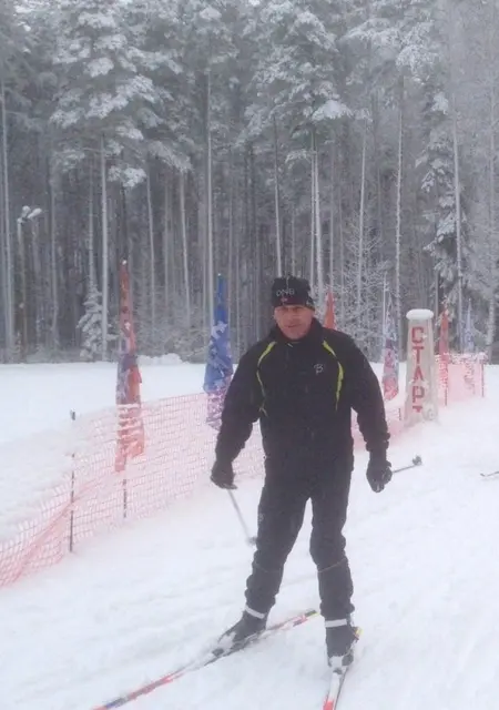 Я Дмитрий, 58, знакомлюсь без обязательств в Великих Луках