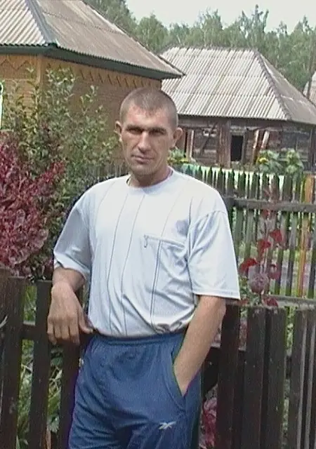 Я Андрей, 43, знакомлюсь без обязательств в Киселевске