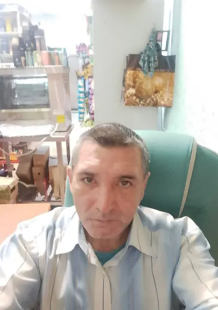 Я Alba, 54, из Магадана, ищу знакомство для дружбы