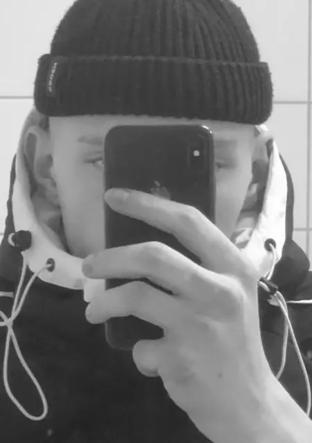 Евгений из Перми, мне 19, познакомлюсь на одну ночь