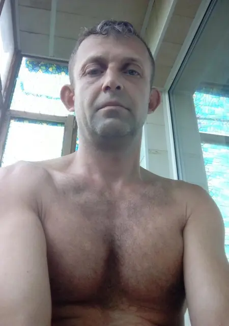 Руслан из Находки, мне 49, познакомлюсь на одну ночь