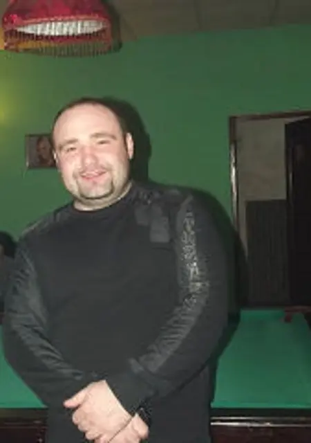 Я Алексей, 43, из Торжка, ищу знакомства без обязательств