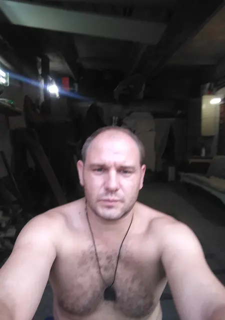 Виталий из Губкина, мне 44, познакомлюсь без обязательств