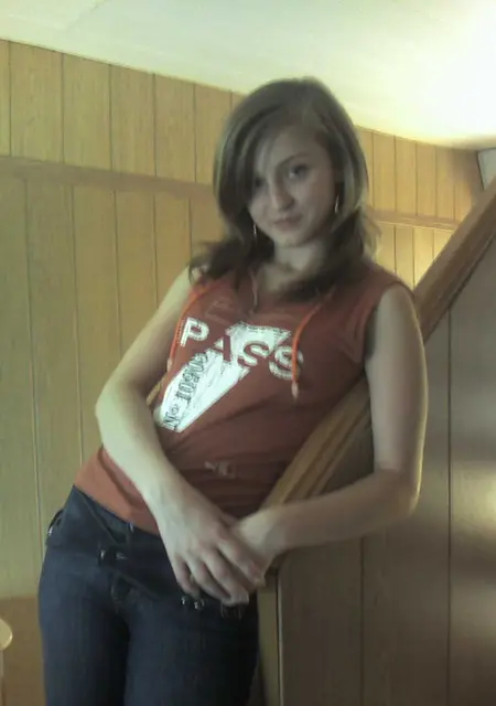 Кристина из Нефтеюганска, ищу на сайте знакомства без обязательств