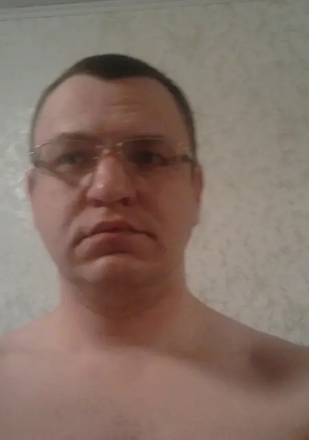 Я Александр, 42, знакомлюсь для вирта в Жуковке