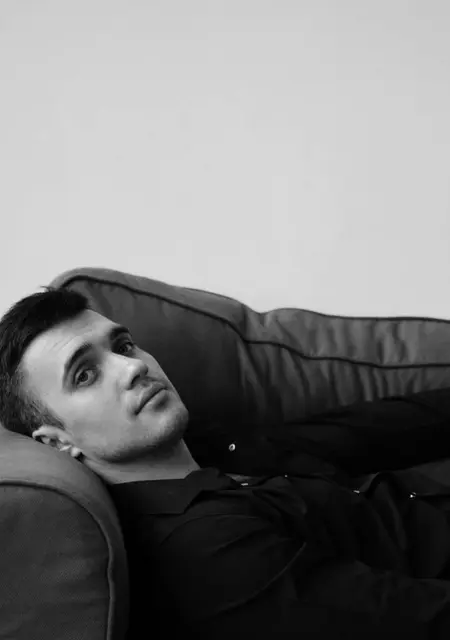 Дмитрий из Каспийска, мне 24, познакомлюсь для общения