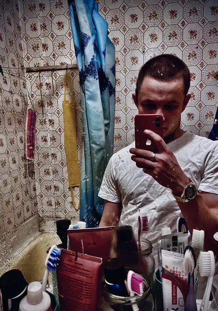 Я Иван, 22, знакомлюсь без обязательств в Азове