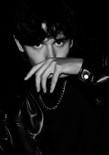 Я Rhinestone, 21, знакомлюсь без обязательств в Москве