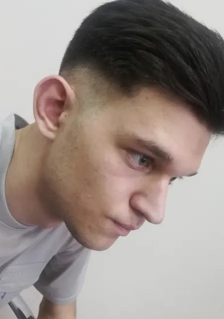 Я Юрий, 21, из Липецка, ищу знакомства без обязательств