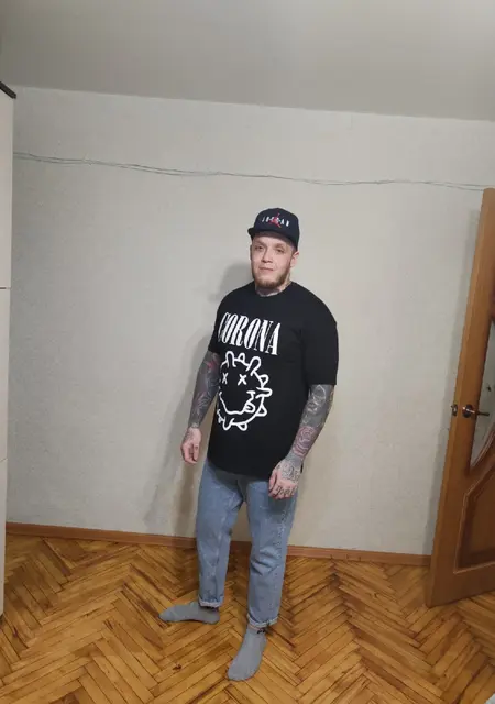 Я Максим, 31, знакомлюсь на одну ночь в Невинномысске