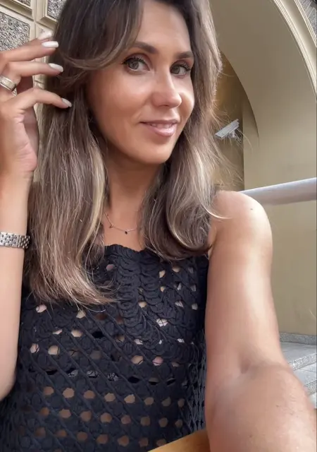 Я Юлия, 34, знакомлюсь для открытые отношения в Санкт-Петербурге